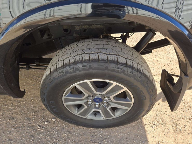 2016-ford-f150-lariat-image-5