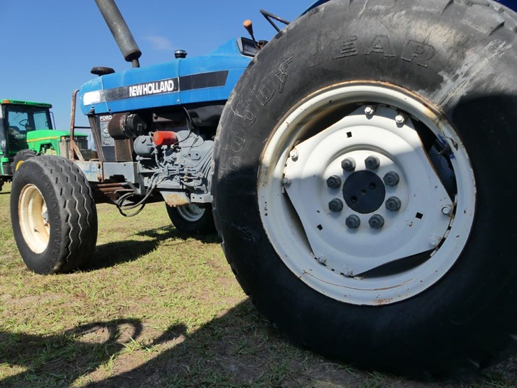 new-holland-3930-image-8