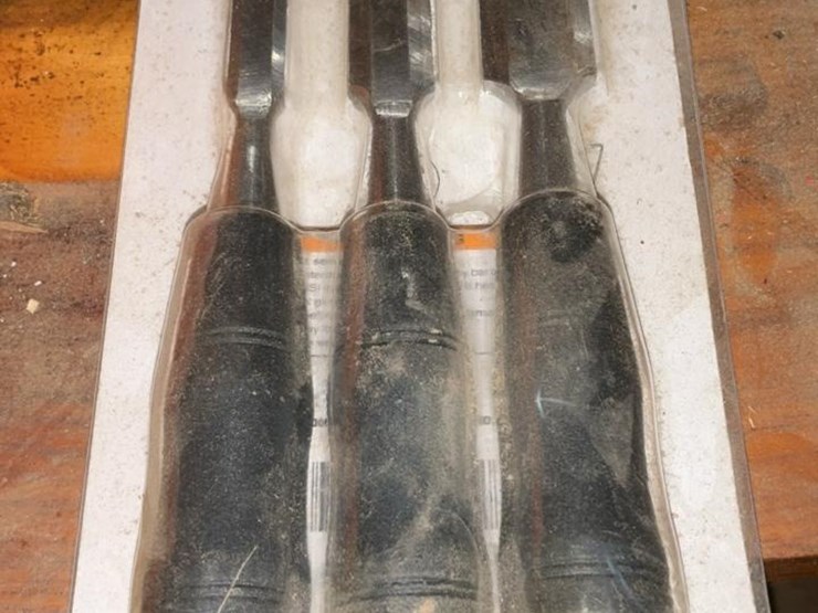 #752-•-bushings,-sprockets-and-miscellaneous-parts-image-26