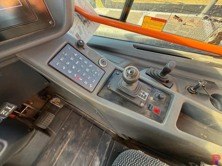 2023-develon-da30-5-image-22