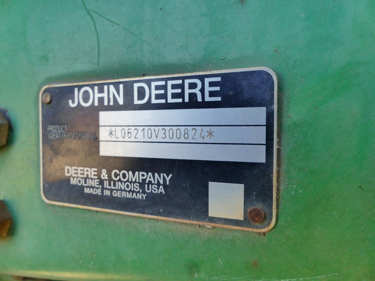 2001-john-deere-6210-image-17
