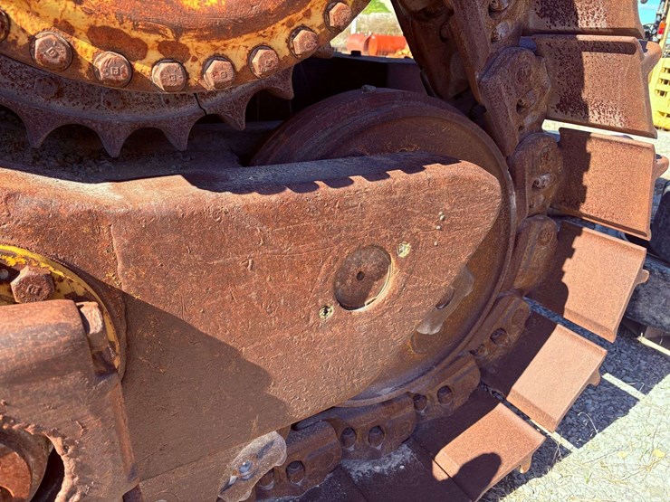 1985-caterpillar-d8l-image-9