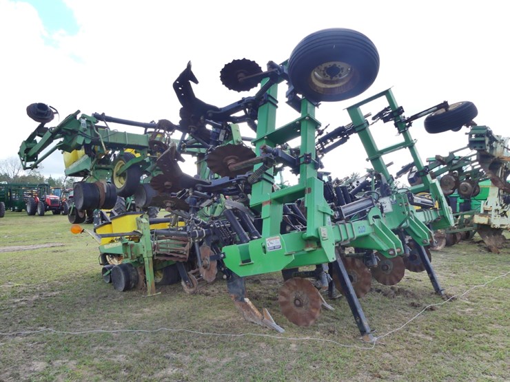 john-deere-1720-image-3