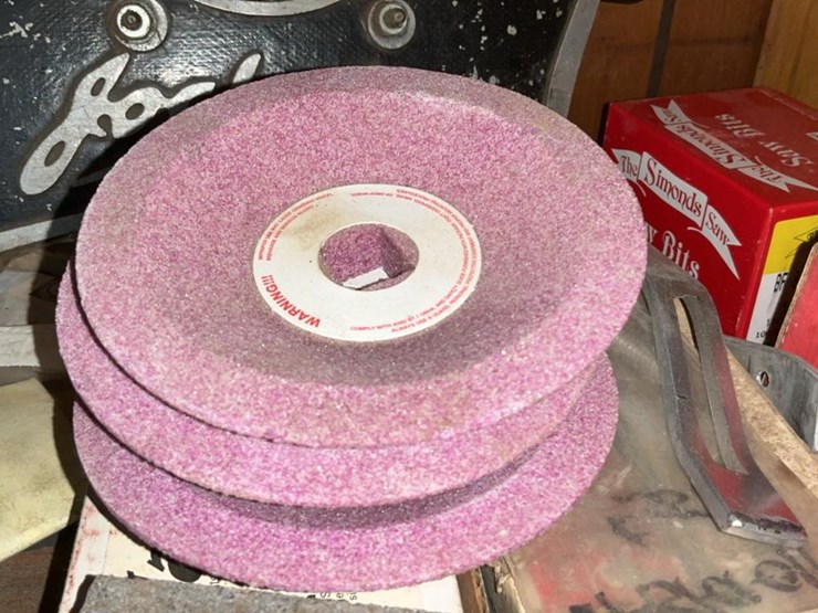 #753-•-grinder-stones,-spider-gauge,-bearings-and-miscellaneous-parts-image-22