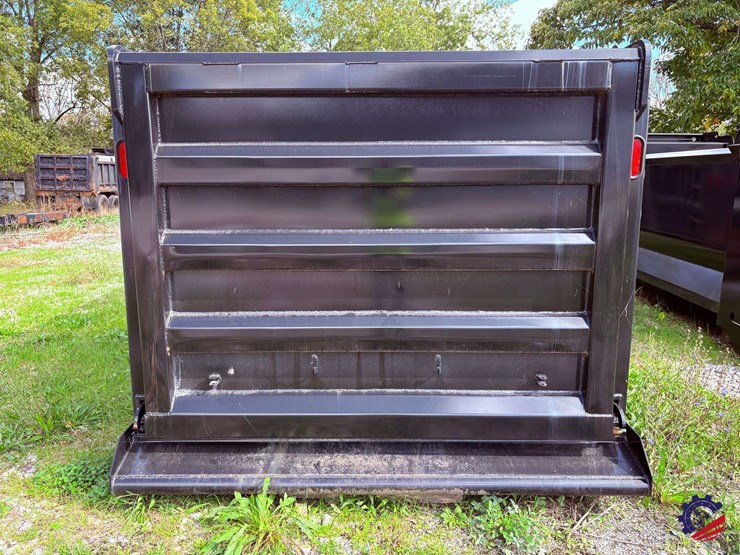 new-16'-ox-body-dump-body-with-high-lift-gate-image-9