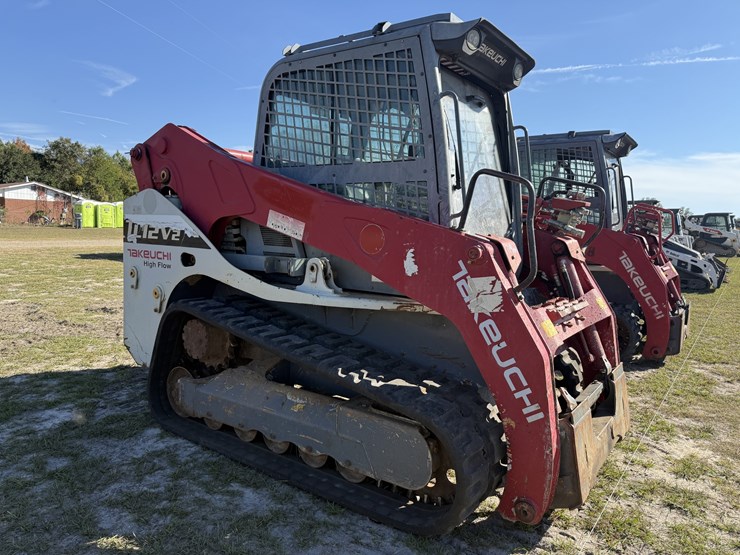 takeuchi-tl12v2-image-2