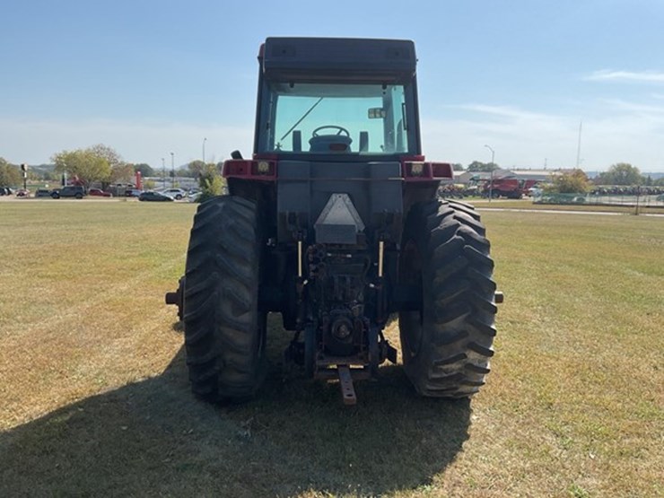 1989-case-ih-7140-image-4