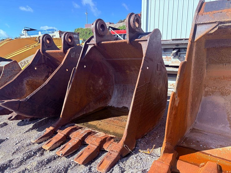 caterpillar-375-image-3