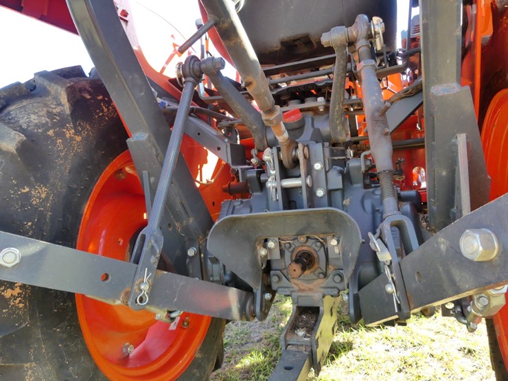 2023-kubota-la526-image-8
