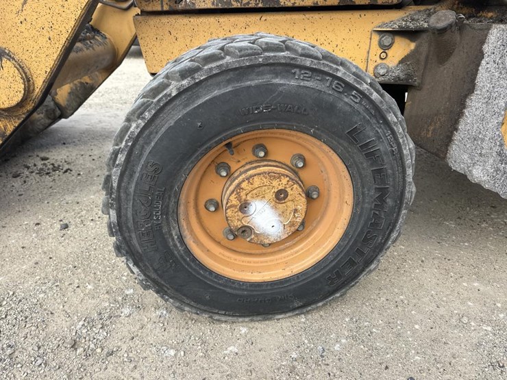 case-570l-xt-image-39