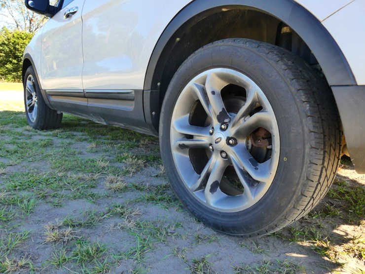 2012-ford-explorer-image-5