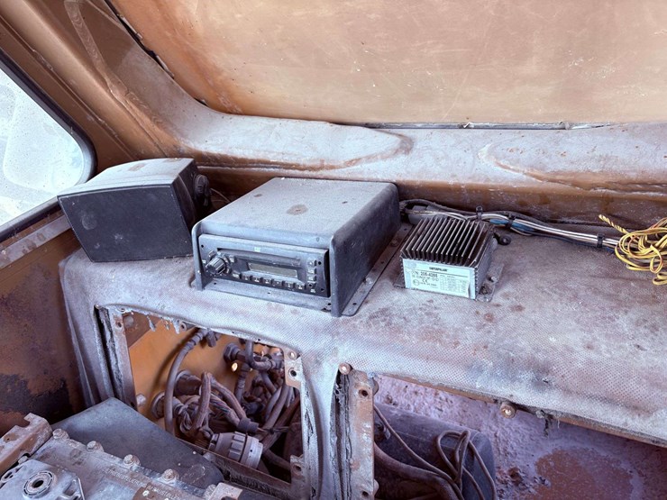 1994-caterpillar-773b-image-51