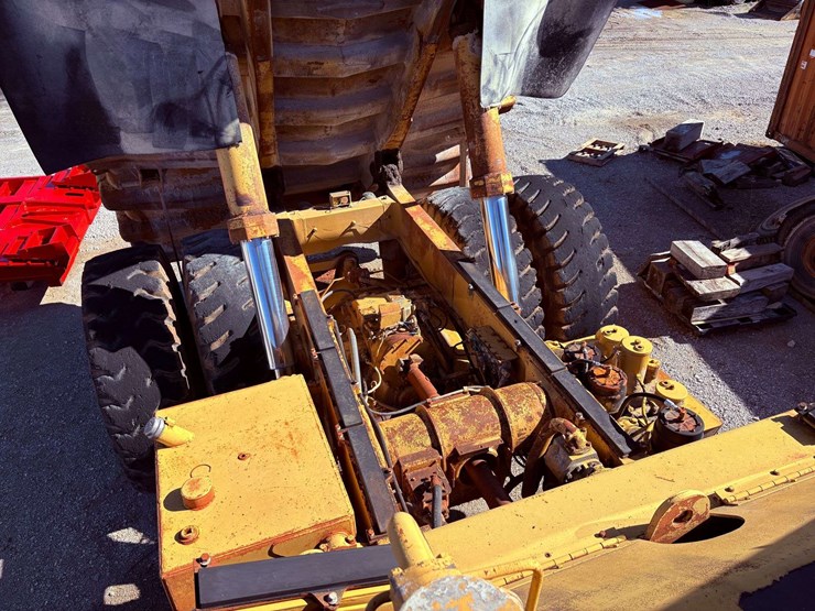 1981-caterpillar-773b-image-18