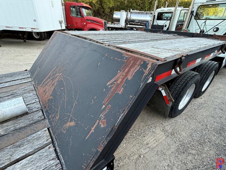 2014-viking-53'-x-102"-image-19