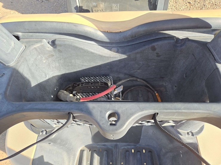 2017-club-car-precedent-golf-cart-image-10