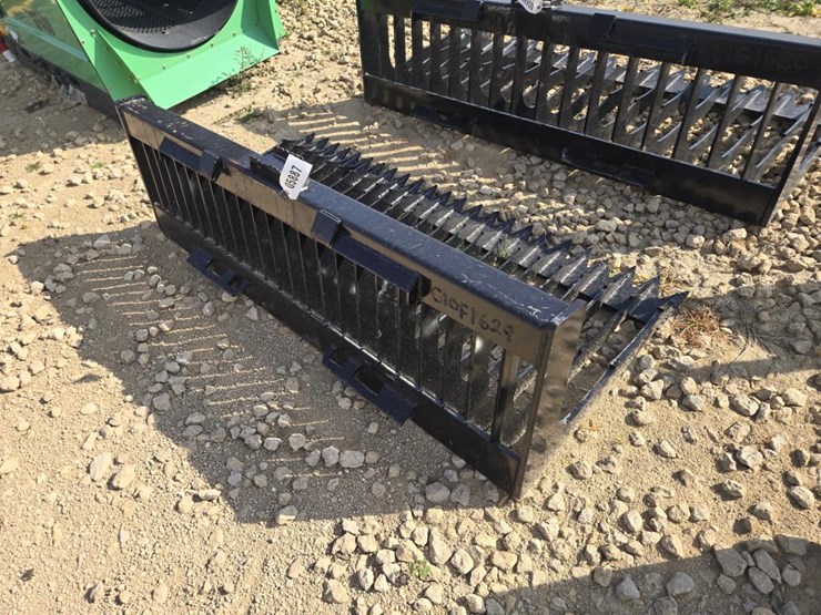 #5887-•-new-72"-skid-steer-fine-skeleton-bucket-low-side-image-3