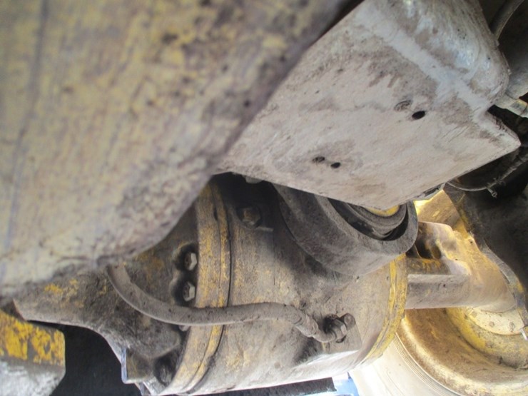 2000-deere-624h-image-19