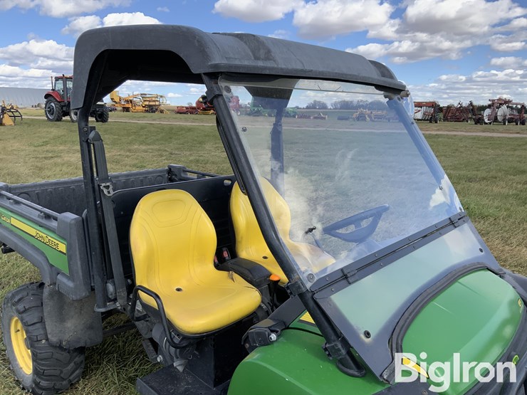 2014-john-deere-gator-image-16