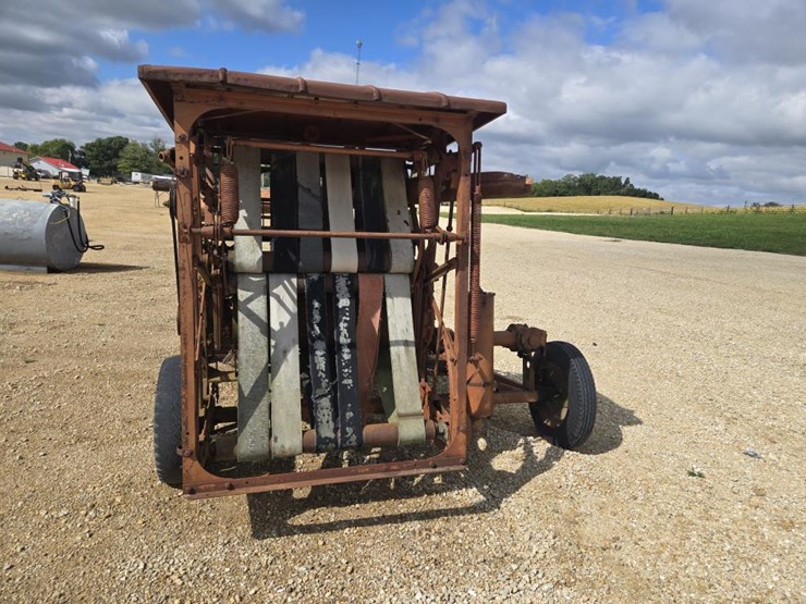 #5829-•-ac-round-baler---**parts-only**-image-7