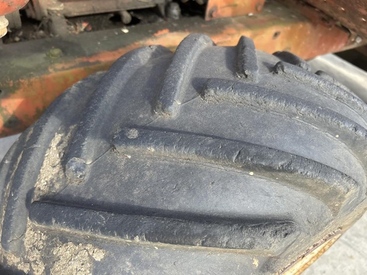 ditch-witch-2300-image-41