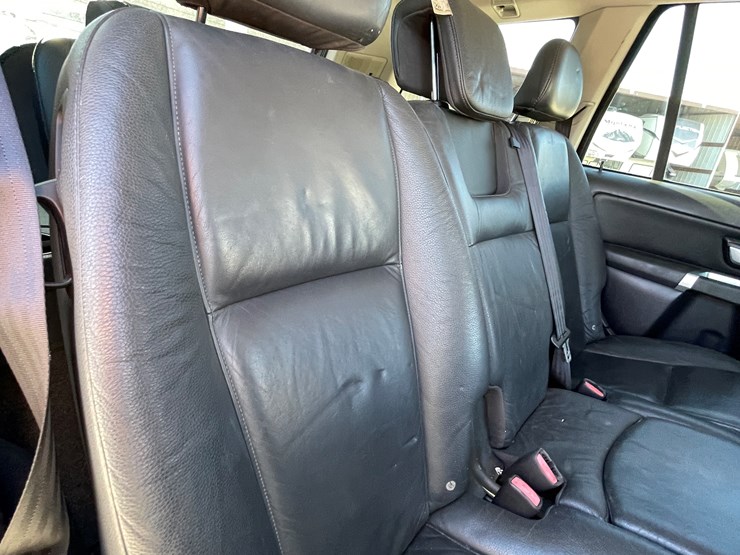 2010-volvo-xc90-image-89