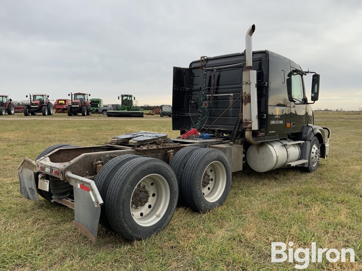 2006-volvo-t/a-truck-tractor-image-5