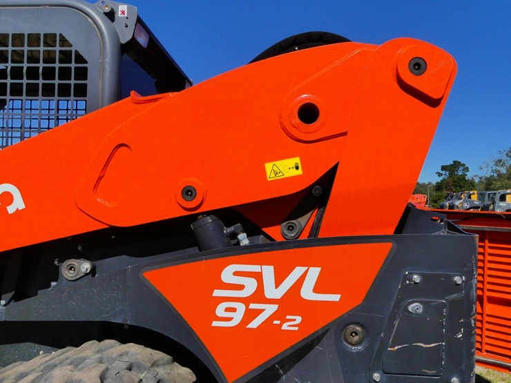 2023-kubota-svl97-2-image-8