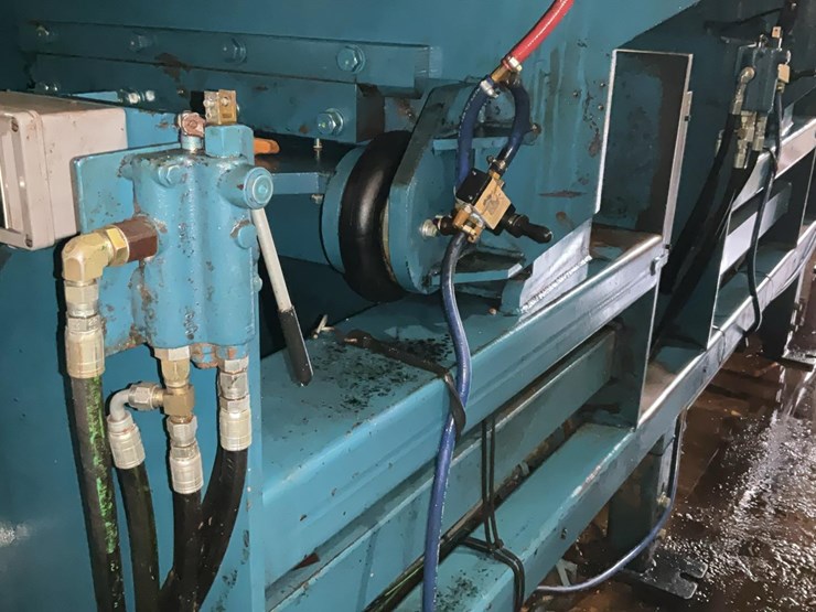 #170-•-2010-brewer-3-head-resaw-image-34