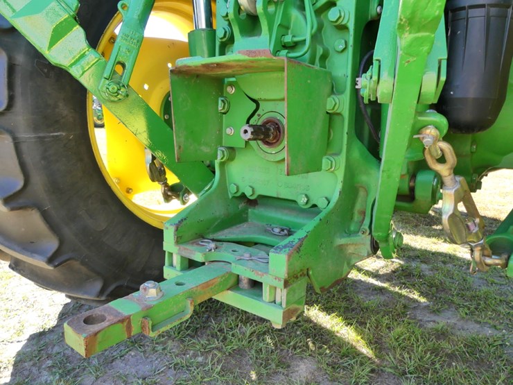 2017-john-deere-6120e-image-6