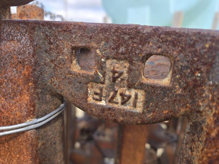 #5828-•-skid-loader-steel-tracks-for-10.5-&-12.5-tires-image-5