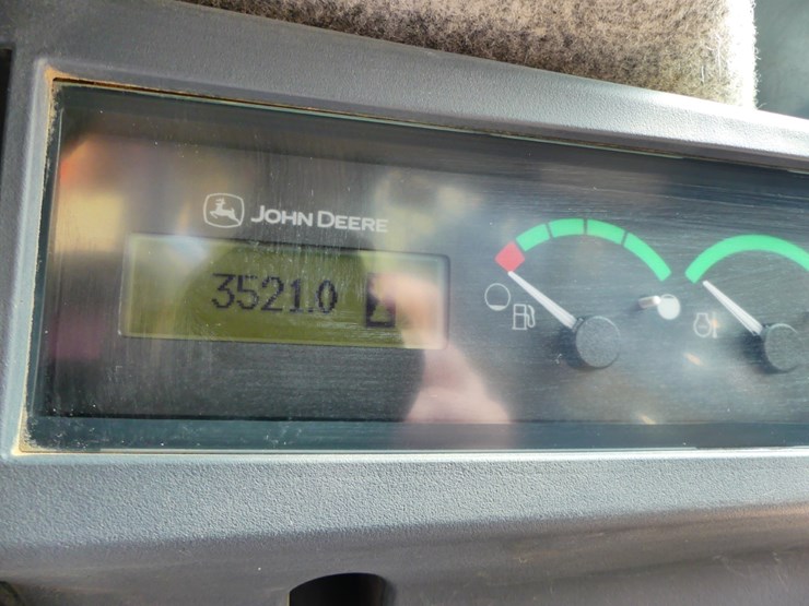 2021-deere-331g-image-18