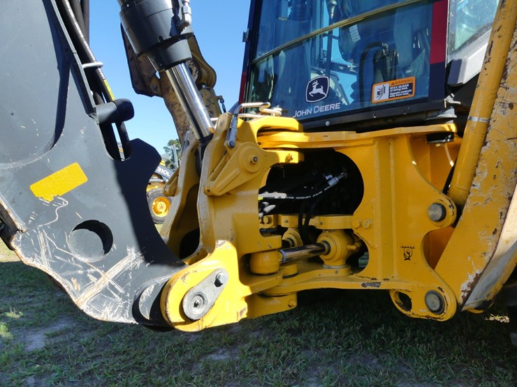 deere-410l-image-9