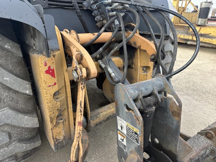 case-570l-xt-image-27