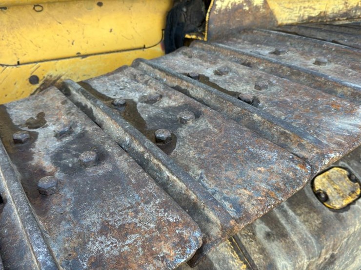 2008-deere-750j-xlt-image-10