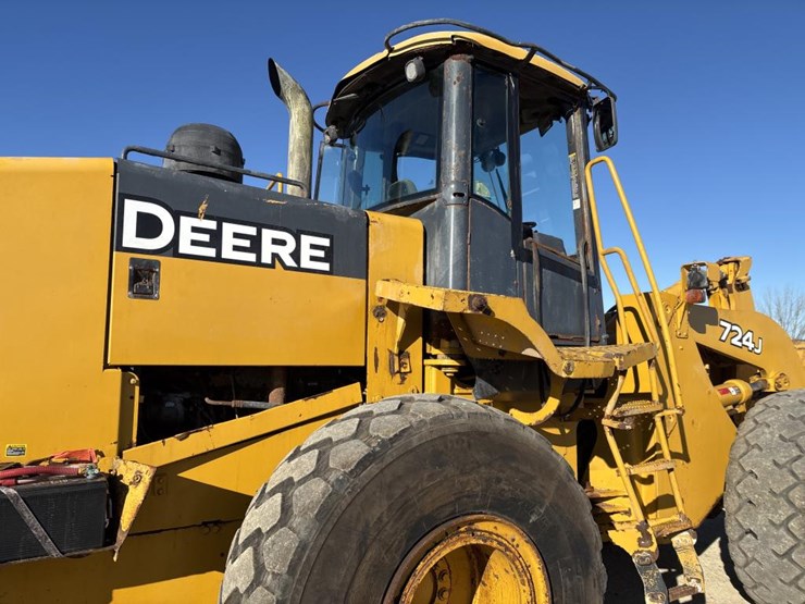 deere-724j-image-13