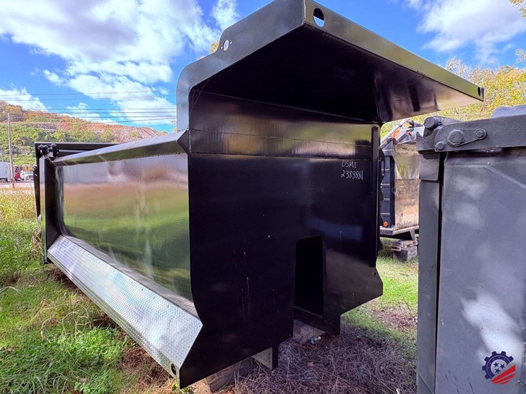 new-16'-ox-body-dump-body-with-high-lift-gate-image-7