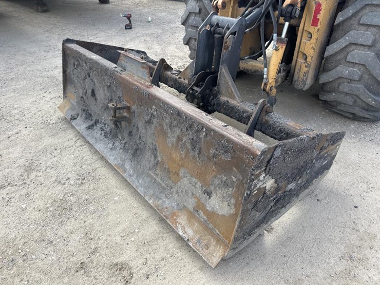 case-570l-xt-image-24