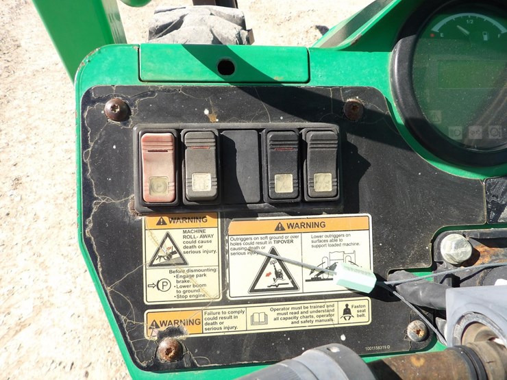 2017-sky-trak-10042-image-9