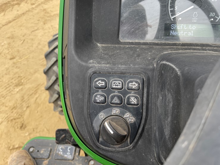 john-deere-3032e-image-54
