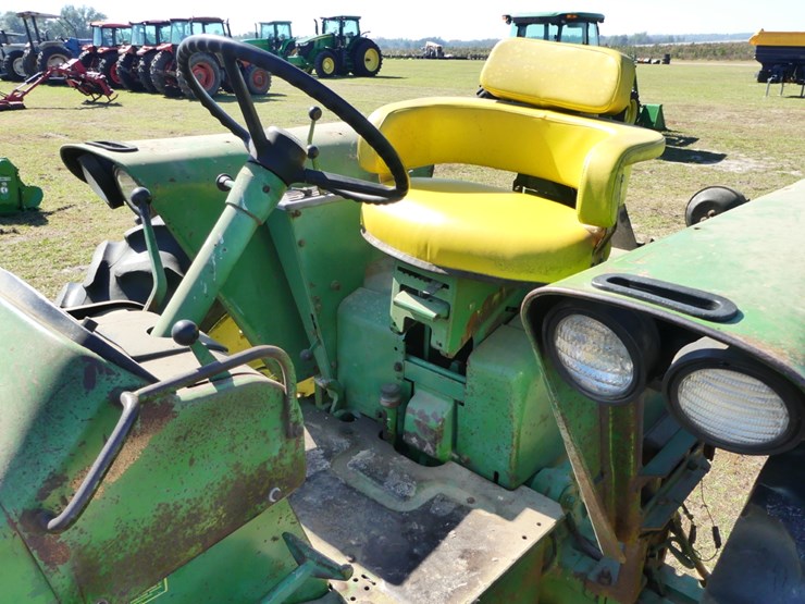 john-deere-2520-image-8