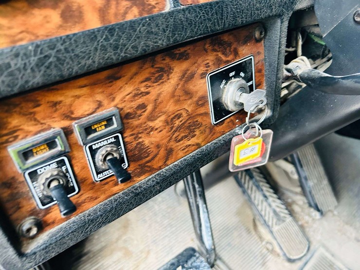 kenworth-t800-image-89