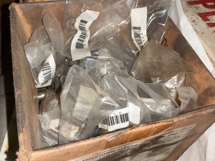 #763-•-bearings,-sprckets,-and-assorted-parts-image-49