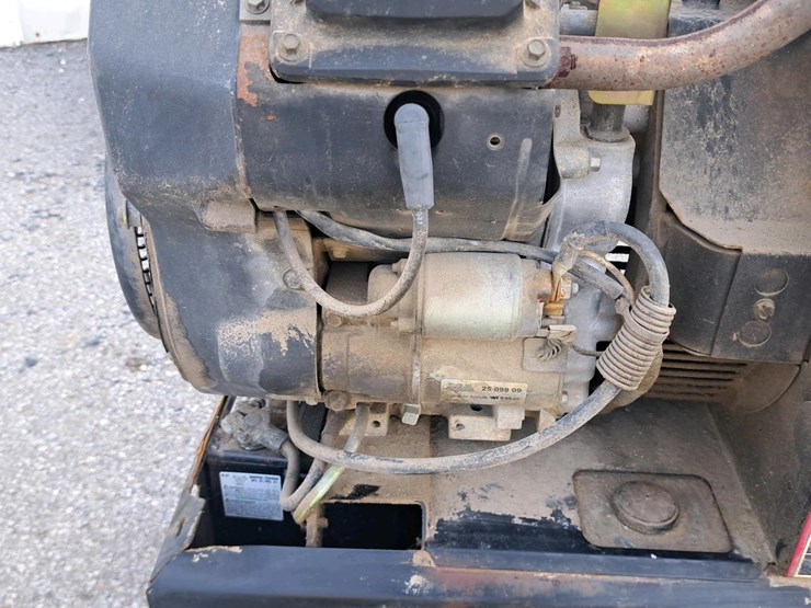 #220-•-lincoln-ranger-10,000-welder-image-10