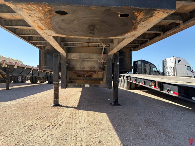 2013-fontaine-step-deck-image-8