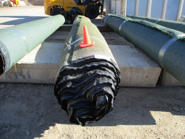 unused-roll-of-artificial-turf-image-1