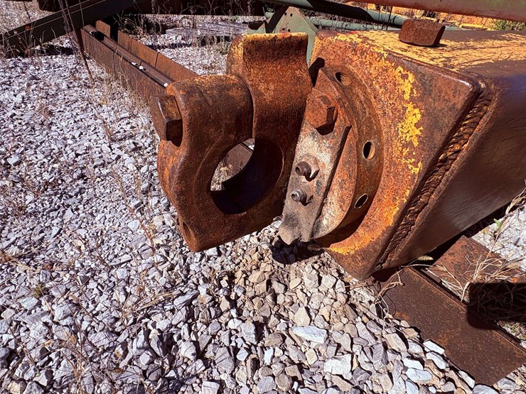 cat-semi-u-push-blade-image-36