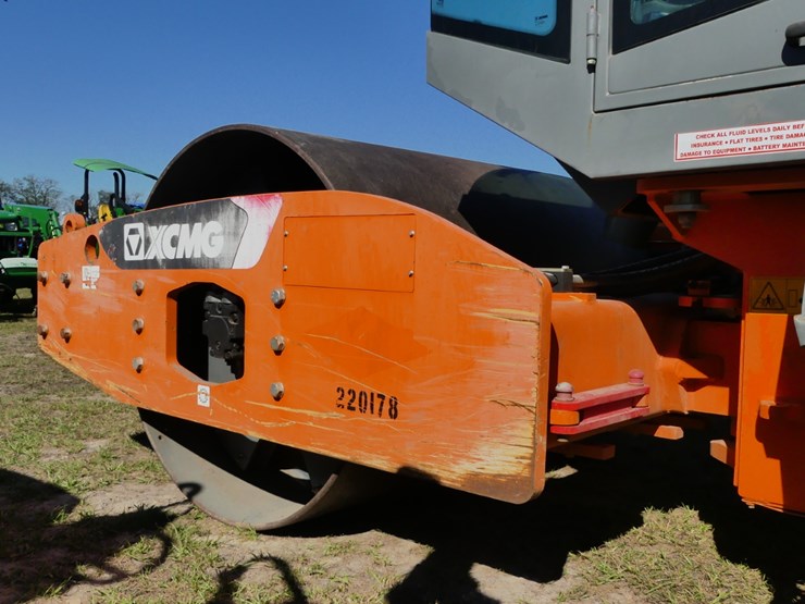 2018-xcmg-cv83pd-image-8