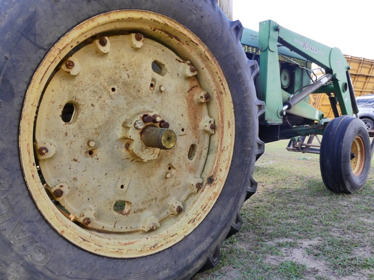 john-deere-4240-image-6