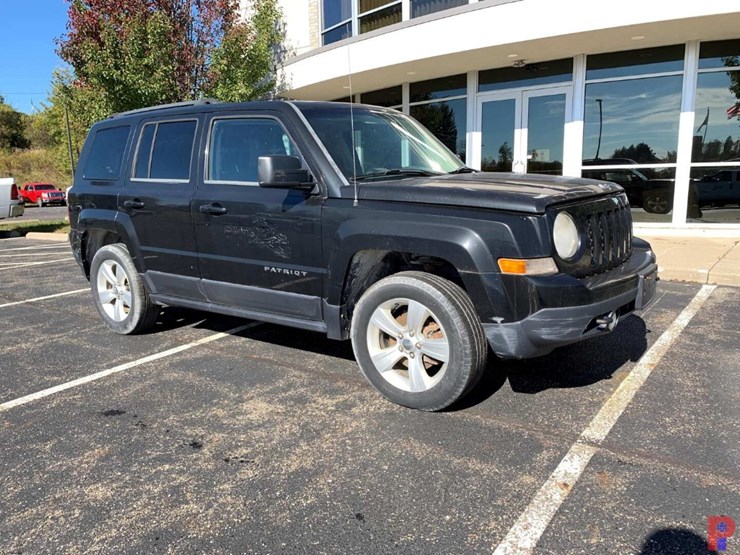 2014-jeep-patriot-image-1