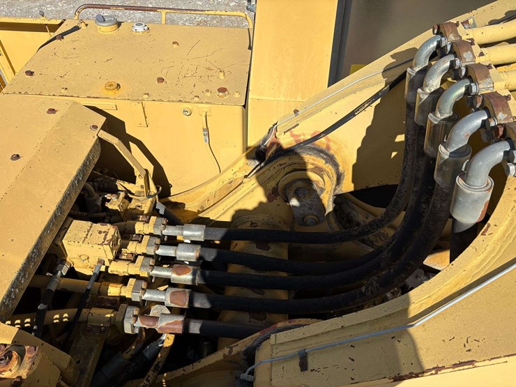 1995-caterpillar-375l-image-41